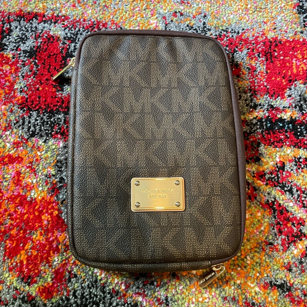 Michael Kors Small Tablet Logo Case